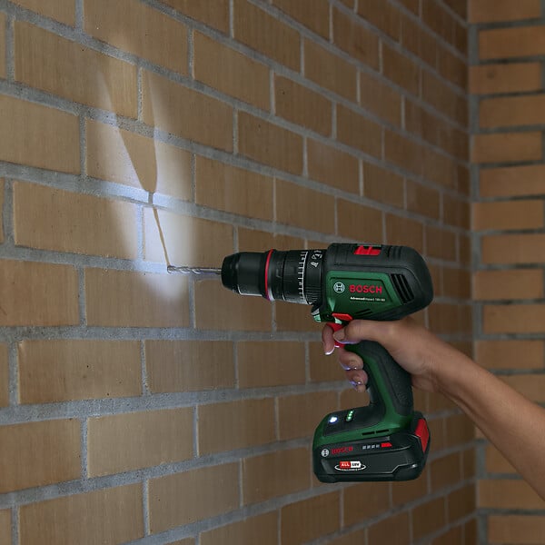 BOSCH - AdvancedImpact 18V-80 Quicksnap 2x2,5 Ah + AL18V-45 - large