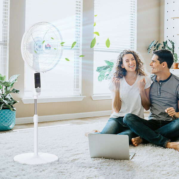HOMCOM - Ventilateur sur pied Ø 45 cm hauteur réglable oscillant silencieux 50 W avec télécommande timer 3 modes 3 vitesses blanc - large