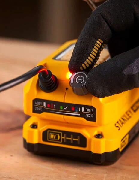 STANLEY Fatmax - Fer À Souder - Lithium 18V - Sans Batterie - SFMCE040B-XJ STANLEY FATMAX V20 - large
