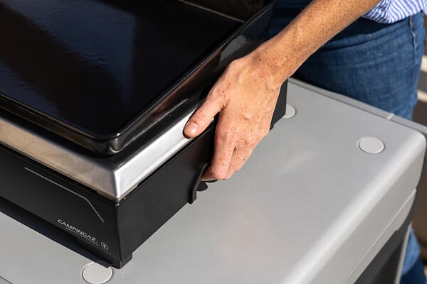 CAMPINGAZ - Plancha électrique fonte émaillée 1XD Noir - 2100W - large