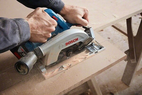 BOSCH PRO - Scie circulaire à batterie GKS 18V-57-2 - 18V - large