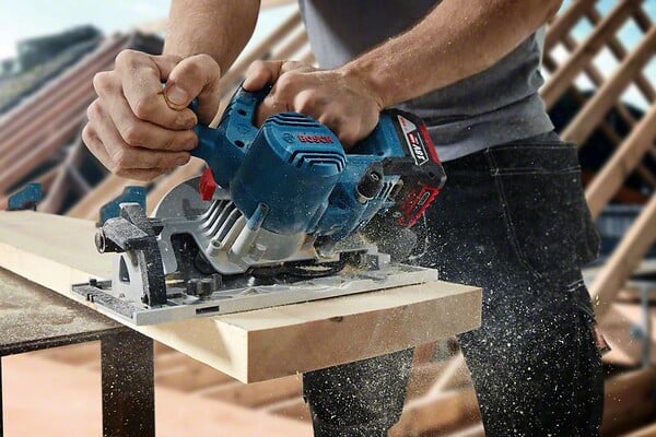 BOSCH PRO - Scie circulaire à batterie GKS 18V-57-2 - 18V - large