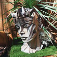 DECORIALE - Tête femme décorative Kubis - Demi rouille - H90xL62xP52cm - vignette