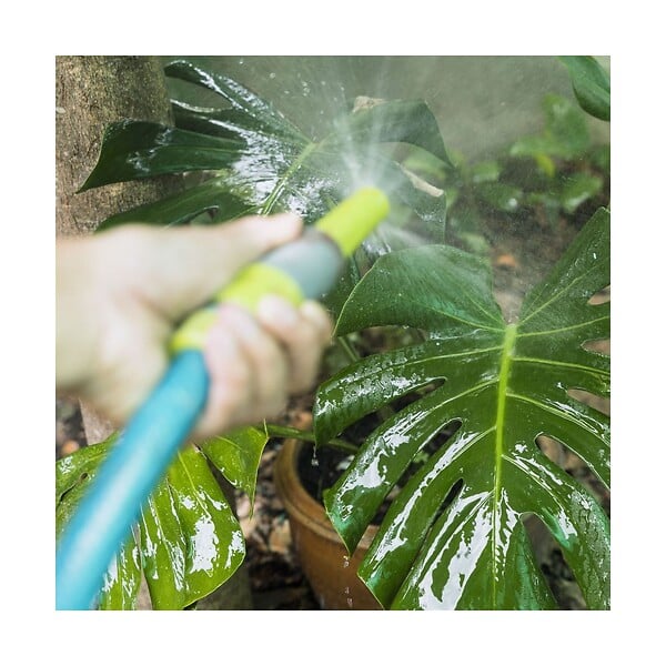 VITO - Kit d'arrosage jardin PVC renforcé 20 m diam 15mm lance multi jet +2 raccords + nez de robinet VITO - large
