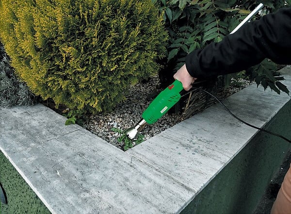 RIBIMEX - Désherbeur électrique 2000 W longueur min.46cm max.106cm - large