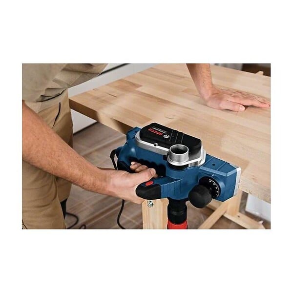 BOSCH - Rabot BOSCH GHO 26-82 D Professional 710 W - large