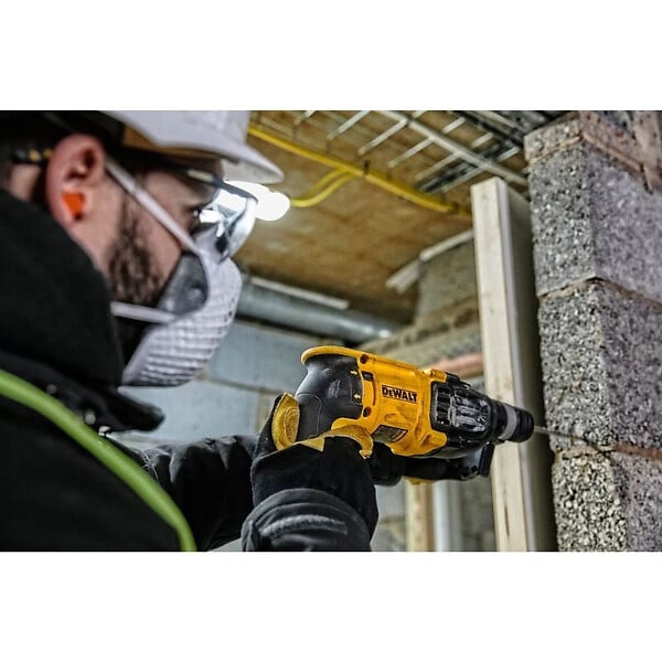 DEWALT - Perforateur SDS-plus 2,6J 800W DEWALT D25133K-QS - large