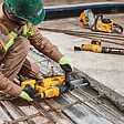 DEWALT - Perforateur burineur SDS-plus 18V DEWALT DCH263P1 avec coffret et une batterie 5,0 Ah - vignette