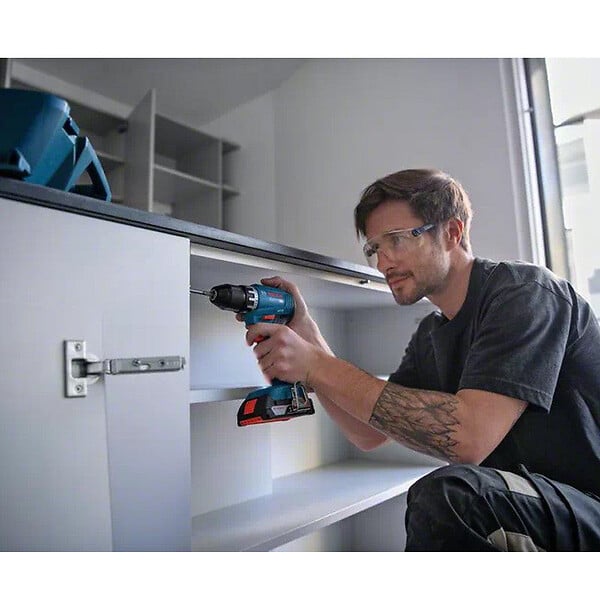 BOSCH - Perceuse - visseuse sans fil BOSCH GSR 18V-45  06019K3204 + 2 batteries 3Ah 18V en L-Boxx Professionnal - large