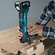 MAKITA - Découpeur/ponceur multifonctions MAKITA DTM51ZJX3 18 V Li-ion (machine seule) dans MAKPAC + kit d'accessoires - vignette
