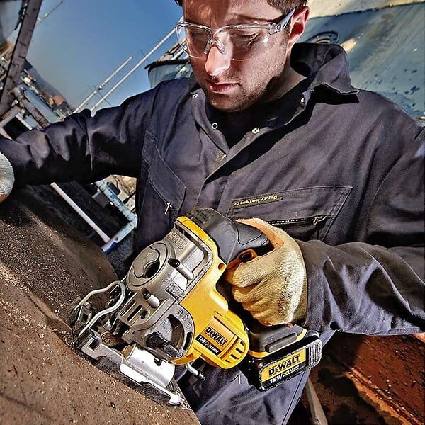 DEWALT - Scie sauteuse 18V DEWALT DCS331N-XJ (vendu sans batterie) - large