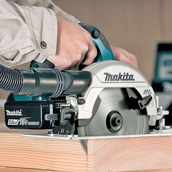 MAKITA - Scie circulaire MAKITA DHS660ZJ 18V Li-Ion Ø 165mm (vendu sans batterie) - large