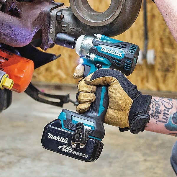 MAKITA - Boulonneuse à chocs MAKITA DTW301ZJ 18 V Li-ion 300 Nm (vendu sans batterie) - large