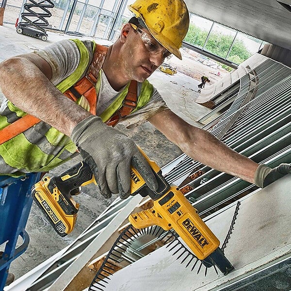 DEWALT - Visseuse à placo 18V DEWALT DCF620D2K-QW Brushless avec coffret et 2 batteries 2,0 Ah - large