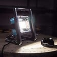 MAKITA - Lampe de chantier MAKITA DML805 LED Secteur ou à Batterie Li-ion 14,4/18V - vignette