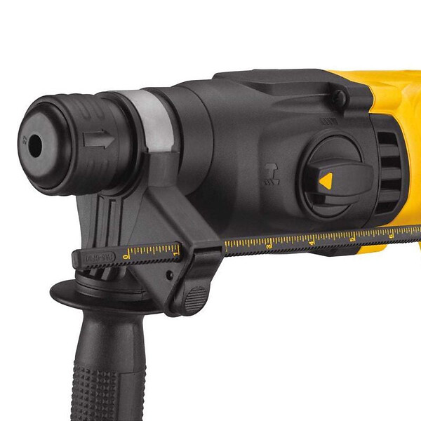 DEWALT - Perforateur SDS-plus 2,6J 18V DEWALT DCH133M2K-FR avec coffret et 2 batteries 4,0 Ah - large