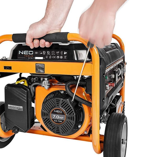 NEO TOOLS - Groupe électrogène NEOTOOLS 04-730 - 2 800 / 3 000W - 15L - large