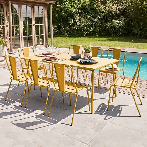 OVIALA - Ensemble table de jardin et 8 chaises bistrot en acier jaune - Palavas - large