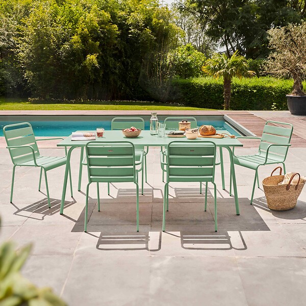 OVIALA - Ensemble table de jardin et 6 fauteuils en métal vert sauge - Palavas - large