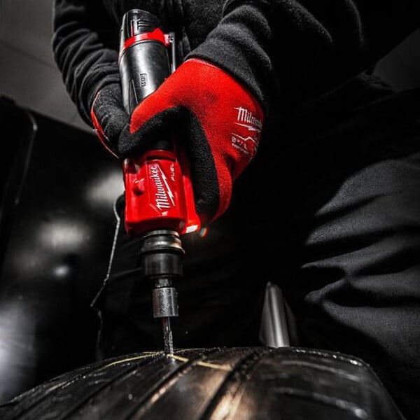 MILWAUKEE - Rectifieuse à pneumatique MILWAUKEE M12 FTB-0 FUEL™ - large
