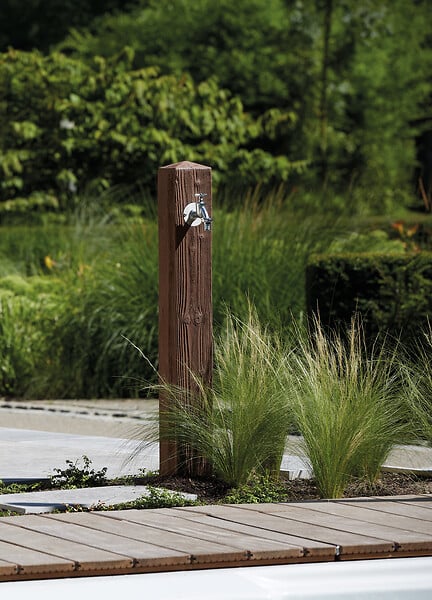 GARANTIA - Fontaine en PE Wood - Bois foncé - H.100xL.25xP.25cm - large