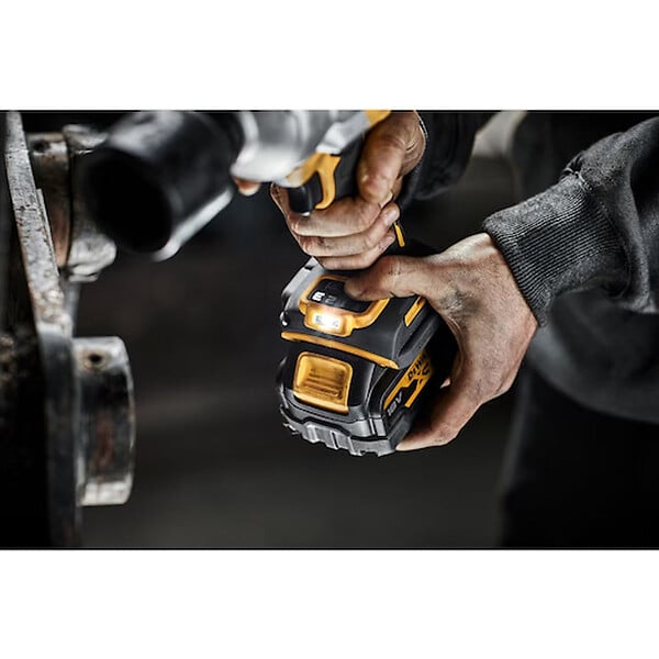 DEWALT - Boulonneuse à chocs ½” 1632Nm 18V DEWALT DCF961NT-XJ Brushless avec coffret - large
