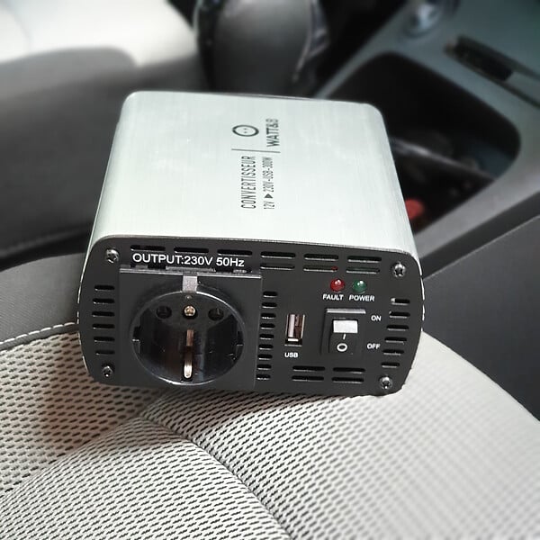 WATTANDCO - ConVertisseur 12V-230V 300W USB avec fusible de Protection - Watt and Co - large