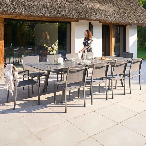 OVIALA - Table de jardin extensible en aluminium gris 8 à 12 places - Olympe - large