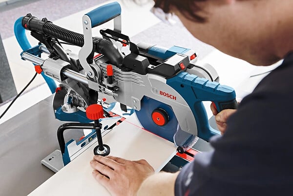 BOSCH - Scie radiale à onglet GCM 8 SDE 1600W Ø216mm -  - 0601B19200 - large