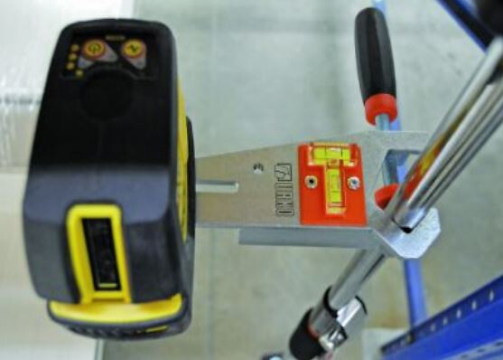 URKO TOOLS - Support étai URKO pour niveaux laser / caméras / LEDS - 1843005 - large