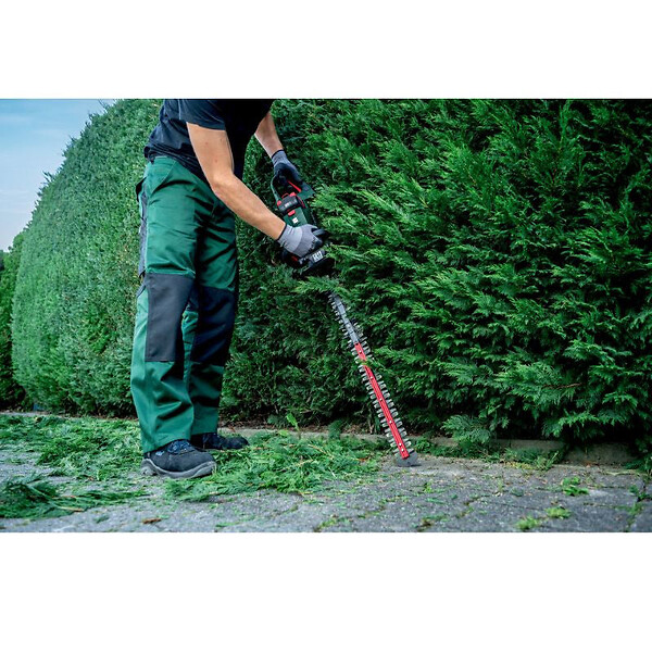 METABO - Taille haie sans fil METABO HS 18 LTX BL 55 - 55cm - 18V (vendu sans batterie) - large