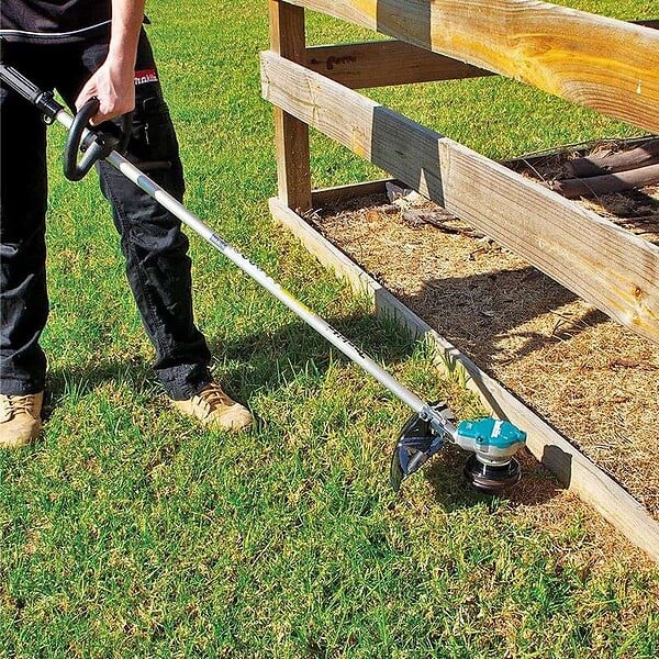 MAKITA - Débroussailleuse MAKITA DUR368LZ 36V (2x18V) Li-Ion (vendu sans batterie) - large