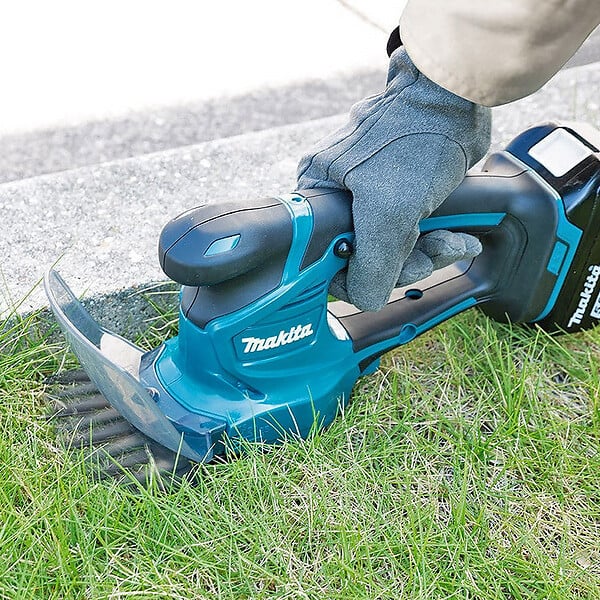 MAKITA - Taille-bordures MAKITA DUM111ZX (vendu sans batterie) - large