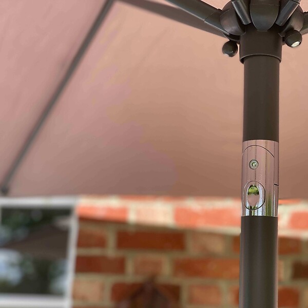 OVIALA - Parasol droit 3m inclinable à manivelle en aluminium taupe - Matera - large