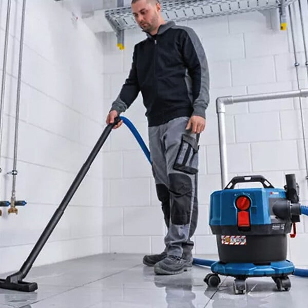 BOSCH - Aspirateur sans-fil BOSCH GAS 18V-12 MC - 0 601 9K2 000 Professional (vendu sans batterie) en carton avec accessoires - large