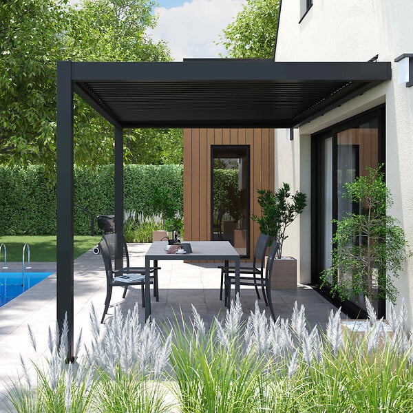 OVIALA - Pergola bioclimatique adossée 3x4m et 1 Store 2,66 x 2,34 m - Oia - large
