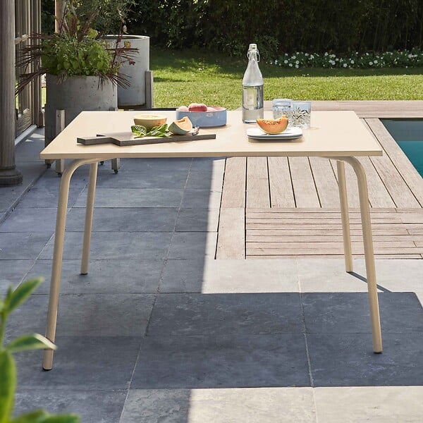 OVIALA - Table de jardin carrée en acier 8 places 120 cm ivoire - Palavas - large