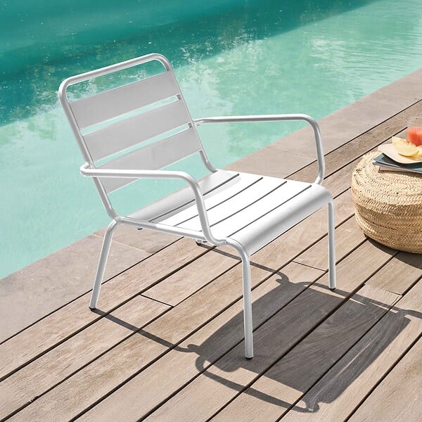 OVIALA - Fauteuil de jardin bas relax acier blanc - Palavas - large