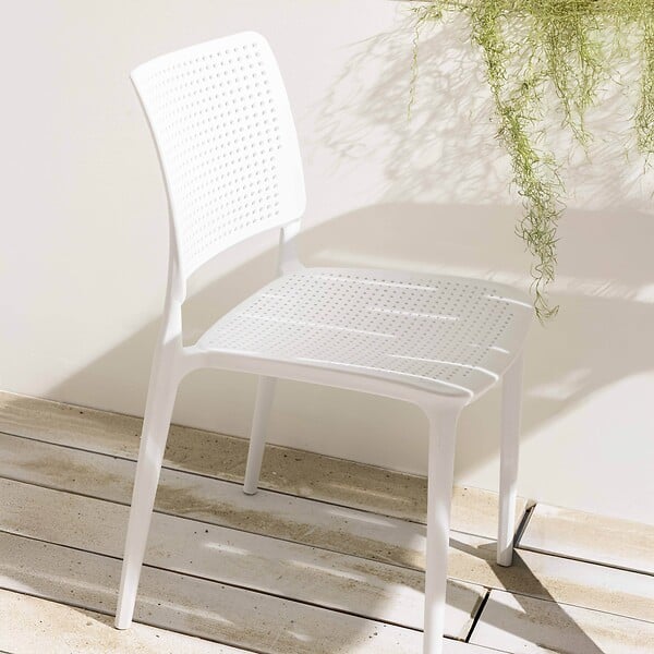 OVIALA - Chaise de terrasse ajourée en plastique blanc - Riga - large