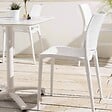 OVIALA - Chaise de terrasse ajourée en plastique blanc - Riga - vignette