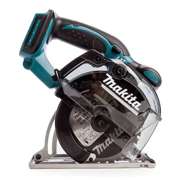 MAKITA - Scie circulaire à métaux Ø 136 mm  2x5Ah 18VLXT ®DCS552RTJ en MAKPAC - large