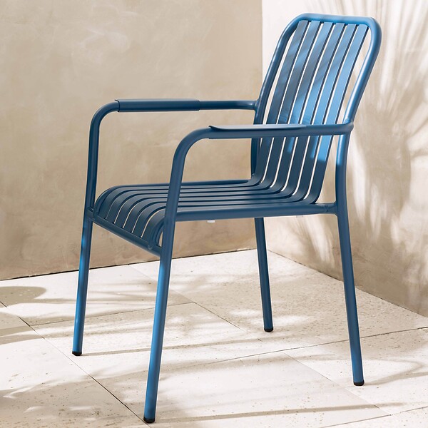 OVIALA - Chaise de terrasse avec accoudoirs en aluminium bleu foncé - Faro - large
