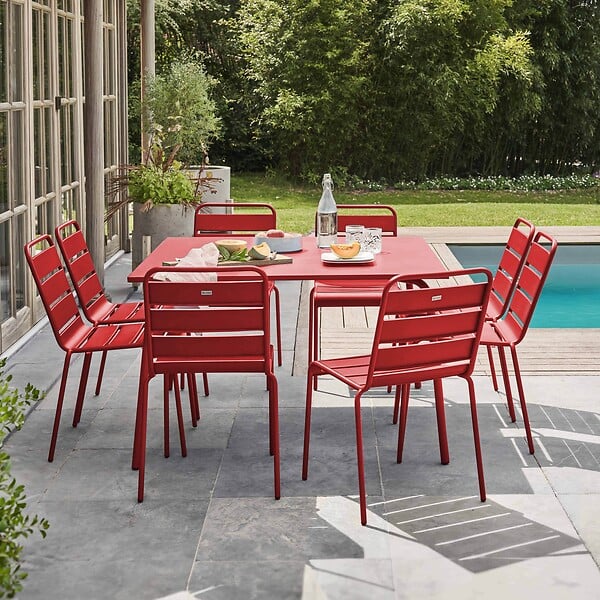 OVIALA - Ensemble table de jardin et 8 chaises en métal rouge - Palavas - large