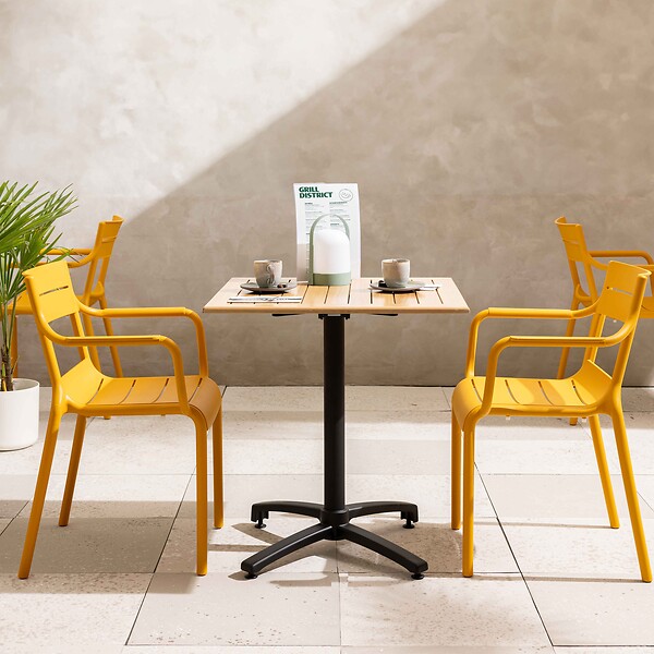 OVIALA - Lot de 4 fauteuils de terrasse en plastique jaune moutarde - Paname - large