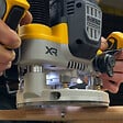 DEWALT - Défonceuse DEWALT DCW620NT-XJ XR 18V Brushless 8-12 mm - vignette