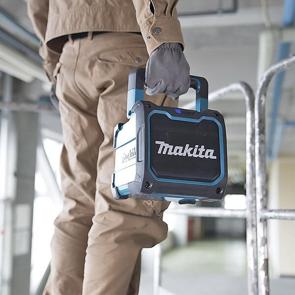 MAKITA - Enceinte MAKITA DMR200 Bluetooth batterie / secteur : 18/230 V Li-ion (vendu sans batterie) - large
