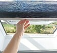 AVOSDIM - Store Moustiquaire Plissé pour Fenêtre de Toit L140 x H170 cm - vignette