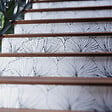 MON MARCHE DECO - Contremarche Escalier PVC - Ginko Noir et Blanc H. 17 x L. 98 cm - Lot de 10 - vignette