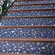 MON MARCHE DECO - Contremarche Escalier PVC - Terrazzo Hossegor H. 17 x L. 98 cm - Lot de 5 - vignette