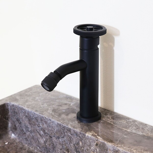 ESSEBAGNO - Indus mitigeur bidet noir - large